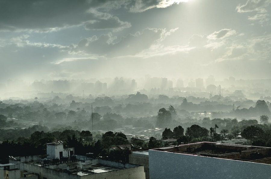 Na zdjęciu smog nad miastem.